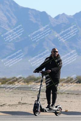 media/Dec-04-2025-Racers Edge (Thu) [[5ebc9f124d]]/1-Track Walk/